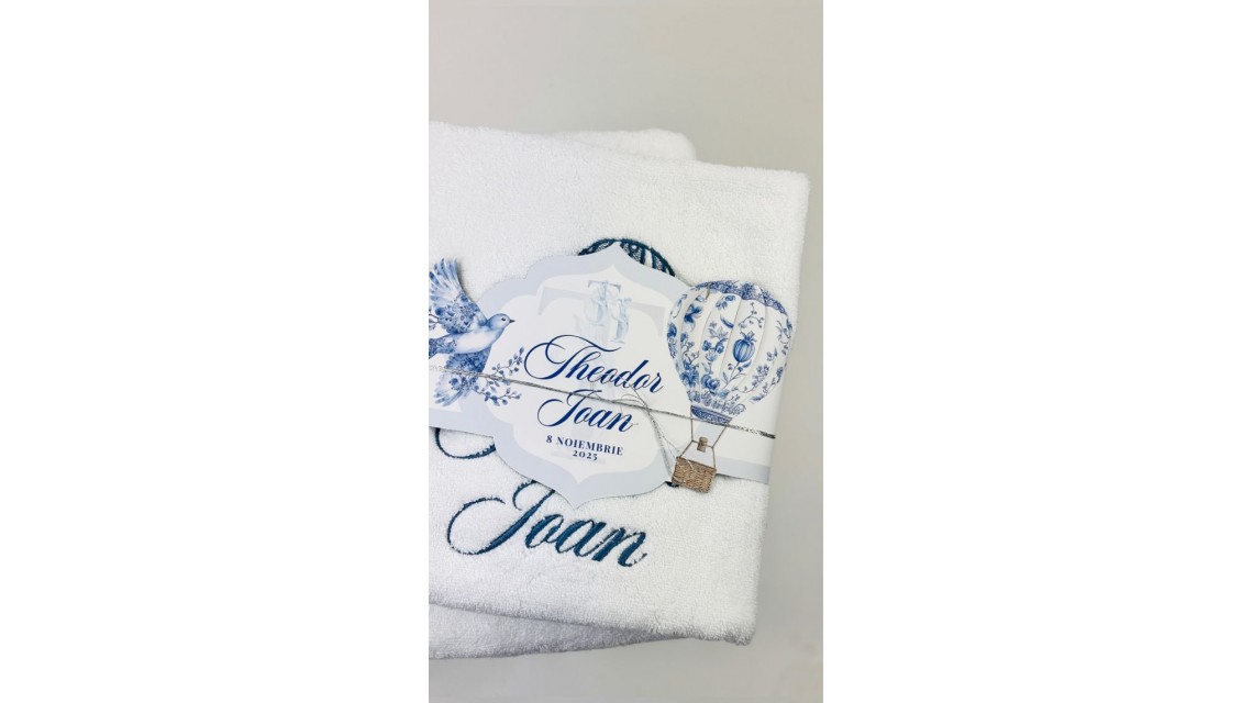 Trusou botez baietel Hot Air Balloon Blue Toile cu baloane de aer cald design elegant 25